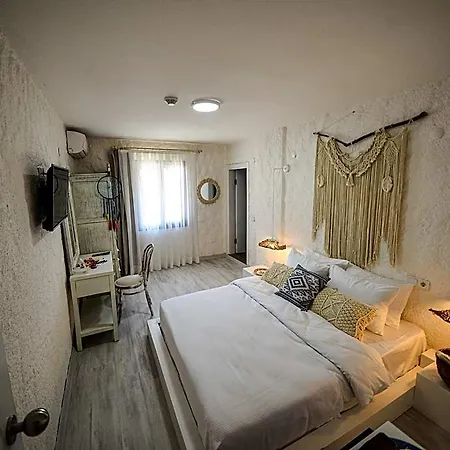 Otel Bedroom Alacati *