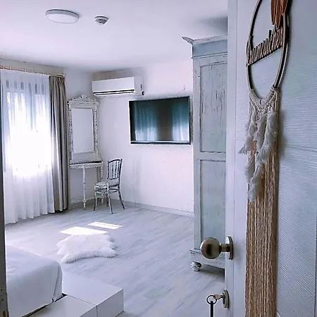 Bedroom Alacati Otel